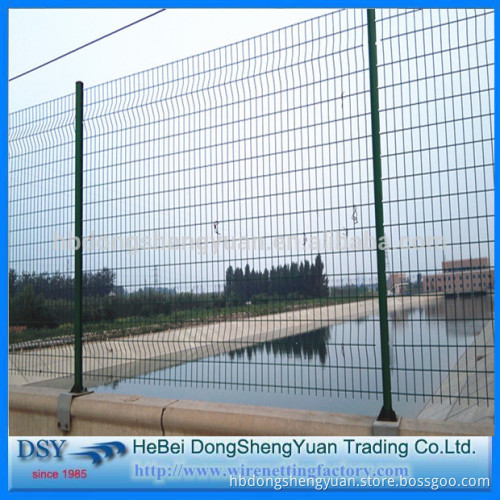 Hot Sale Curvel Mesh Panel/3D Welded Wire Mesh Fence/ border green garden wire mesh fence with v folds